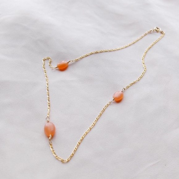 Peach Moonstone Choker in 14 K Gold - Picture 2 of 4